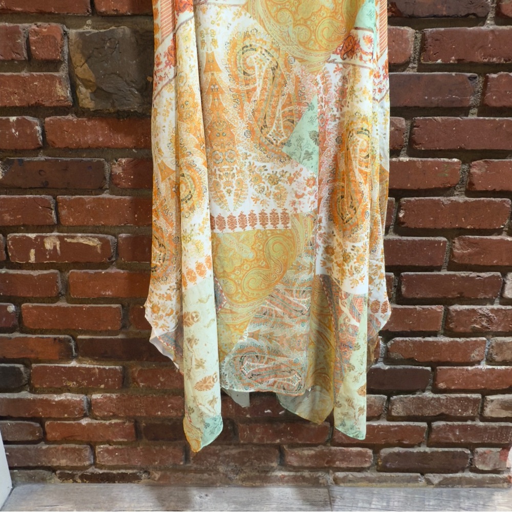 City Chic Dress‎ Womens Size XS/14 Printed Paisley Handkerchief Hem Sleeveless - Picture 3 of 12